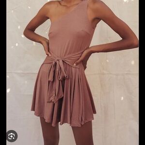 Lulu's One-Shoulder Mauve Romper